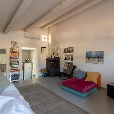 Panoramic Trastevere Apartment *
