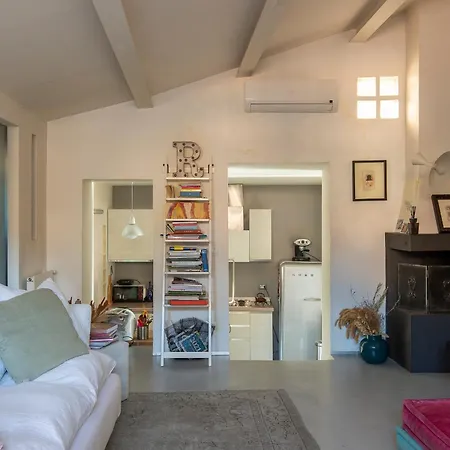 Panoramic Trastevere شقة *